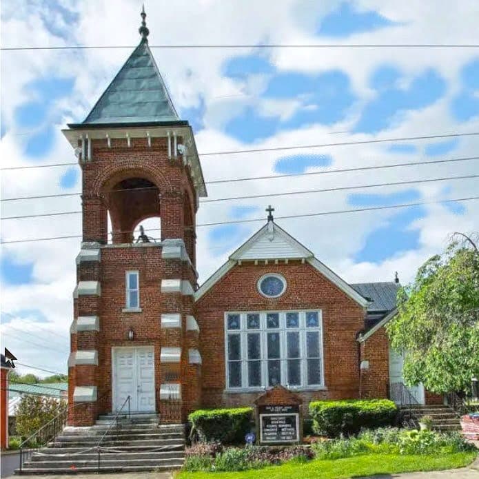 historic church house for sale in fincastle va.