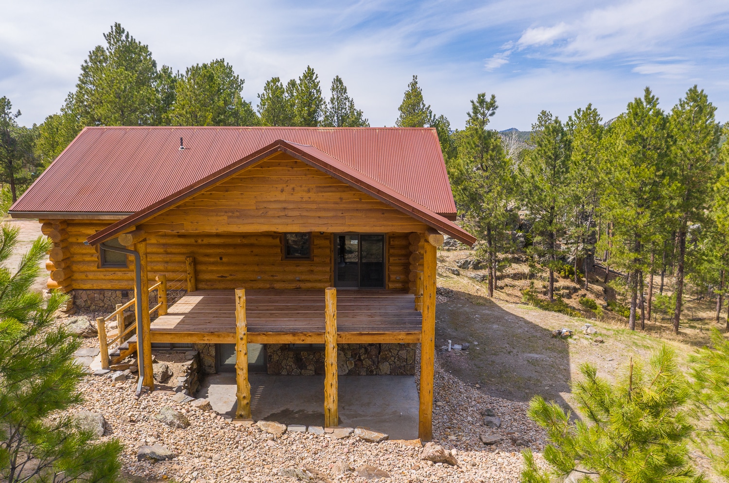 Summer view of Black Hills Log Home.