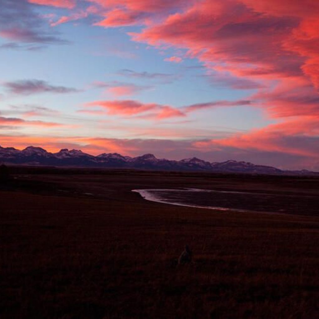 Pink sky from Waterfront Eureka Reservoir Home