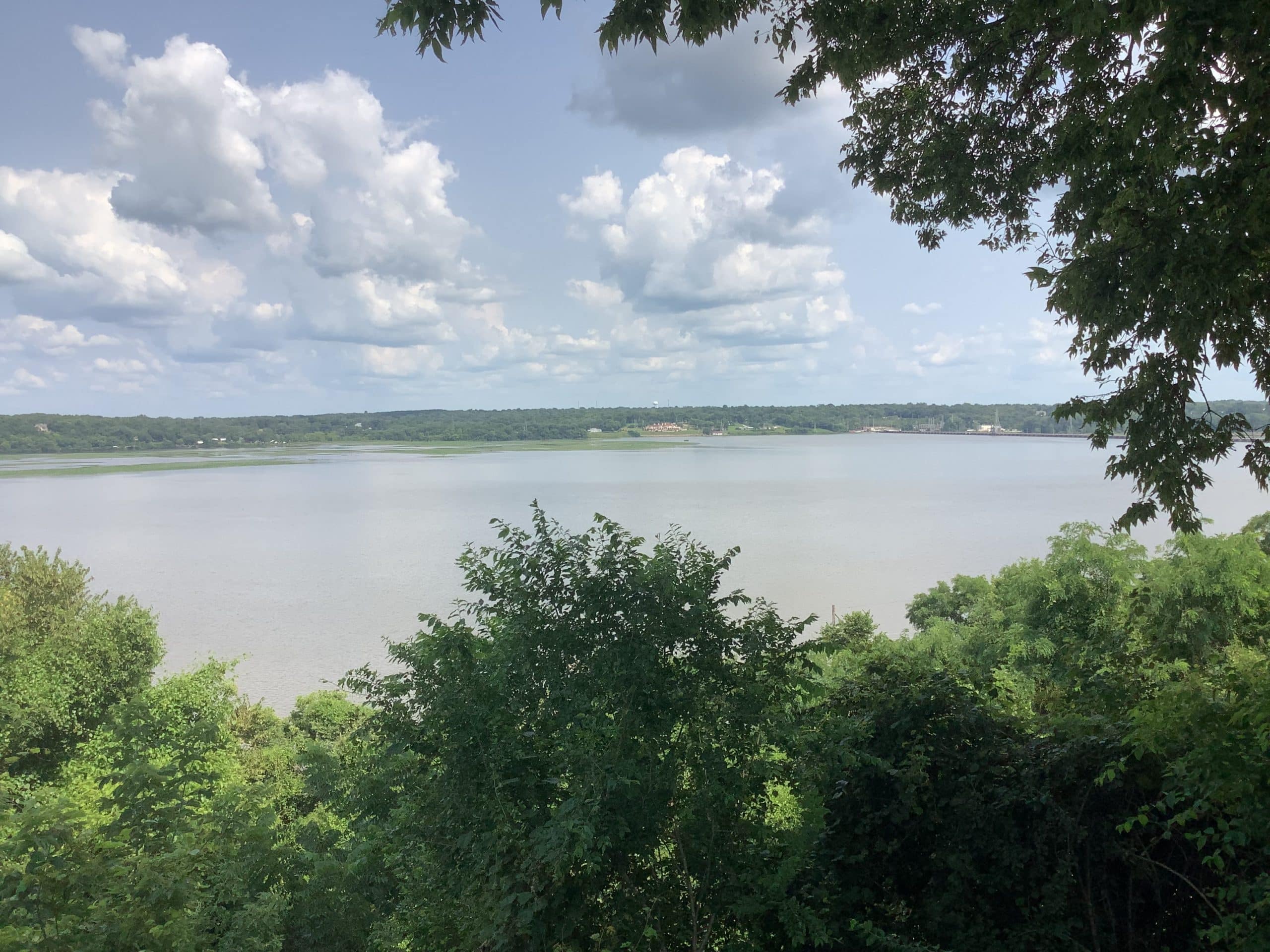 River views from Historic Mississippi Riverfront Cottage