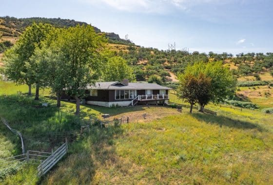 Front view of the Oregon Dream Farm on 58 Acres