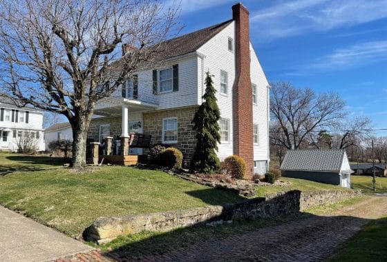 Exterior of Sad Sam Jones Historic Cottage