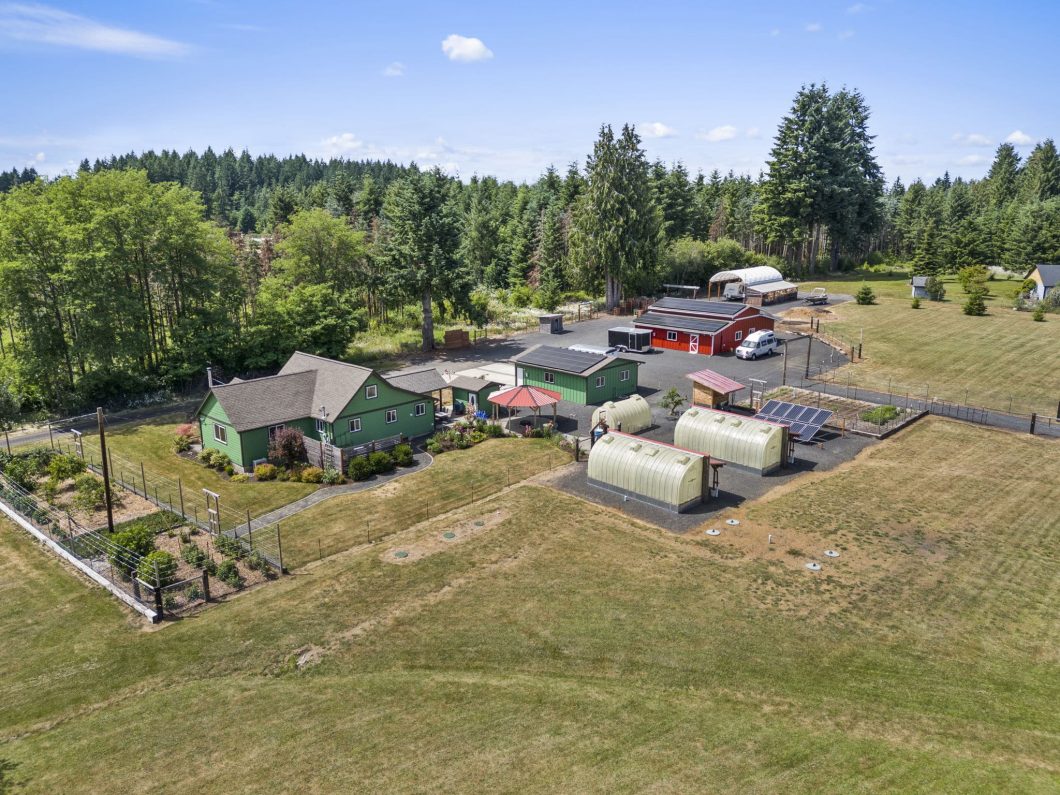 - Special Finds, Unique Homes Aerial of the Equestrian Prepper's Paradise
